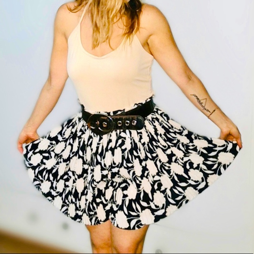 ZARA pleated floral shorts